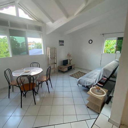 Appartements: Plage & Commerces A 200M Sainte-Anne  Dış mekan fotoğraf