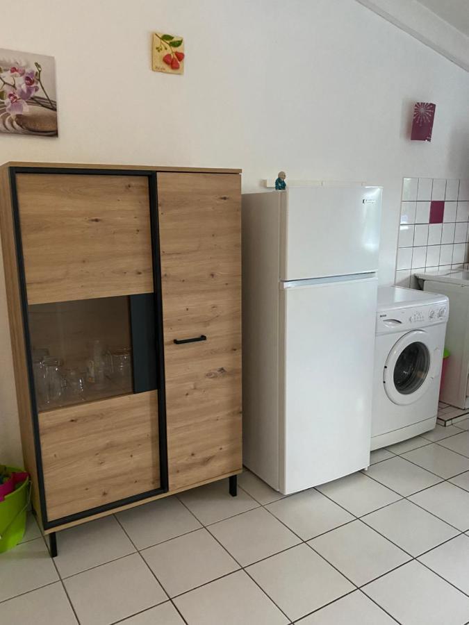 Appartements: Plage & Commerces A 200M Sainte-Anne  Dış mekan fotoğraf